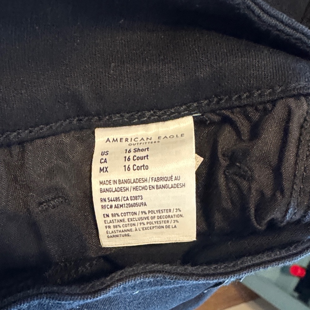 American Eagle Outfitters Women's Black Artist Cropped Jeans - Picture 5 of 7